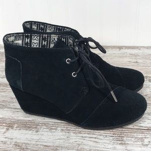 Tom's Kala Black Suede Leather Ankle Booties 9